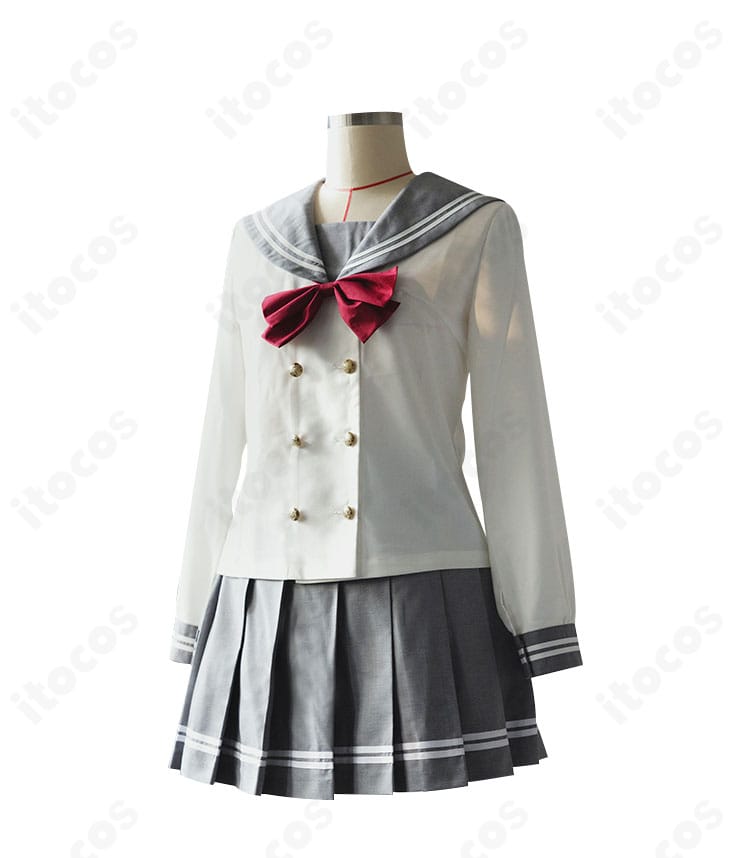 Aqours 冬制服コスプレ衣装の左側ディテール。生地の質感と縫製ラインが分かる近接写真