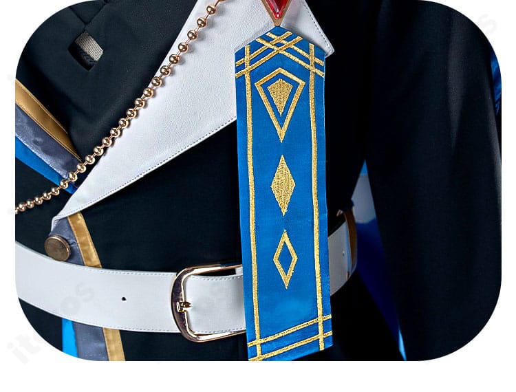 腰間装飾の詳細。ベルトコンポーネントと腰飾りの取り付け構造が見える画像