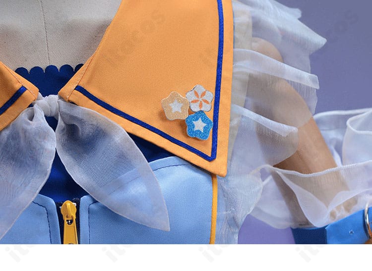 マジカルミライ2025 鏡音リン 衣領装飾ディテール｜つけ襟周りの意匠とバランスを強調