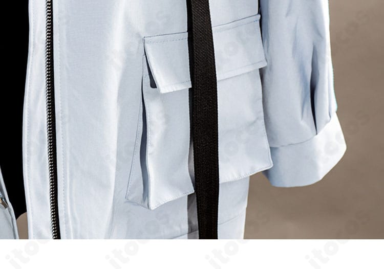 MyGO!!!!! 高松燈 潜在表明 THE FIRST TAKE コートのポケットなど収納部のクローズアップ。機能性とデザイン性を両立。