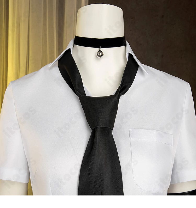 マリー・ローズ 学生服コスプレ 襟元アップ｜上品な仕上がりとラインの整い