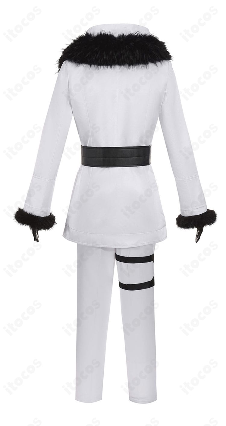 カドック・ゼムルプス FGO コスプレ 背面デザイン。背中の縫製ラインと裾の落ち感をチェックできる画像。