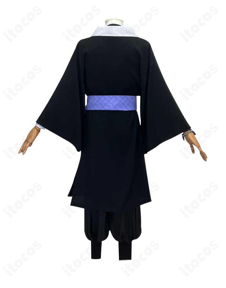 鬼滅の刃 獪岳 雷の呼吸コスプレ衣装の背面デザイン。コートの落ち感と可動域を意識したシルエットが分かる画像