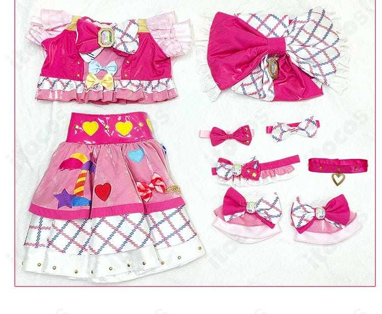 セット内容一式。トップス・スカート・チョーカー・蝶結び・髪飾り・足首飾り・膝下飾りを並べた確認画像