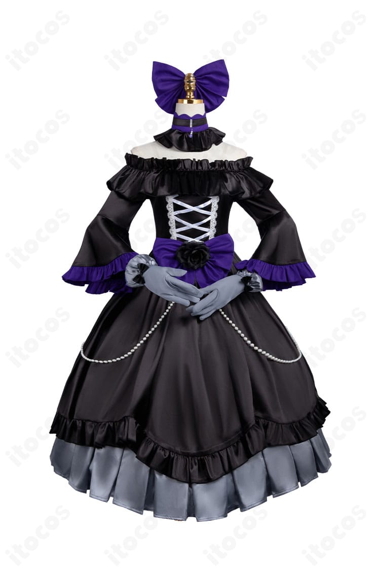 グレイス・オーヴェルヌ ゴシック衣装の背面。大きな腰蝶結びと背面開閉の仕様がわかる角度。