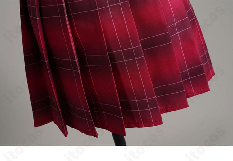 宝鐘マリン 生誕祭2025 制服コスのスカートディテール。広がりとドレープがわかる構図。