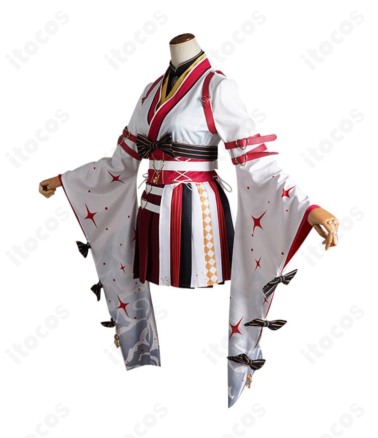 宝鐘マリン新衣装コスプレの側面ディテール。ウエストラインと袖の立体感、シルエットのバランスが分かる写真