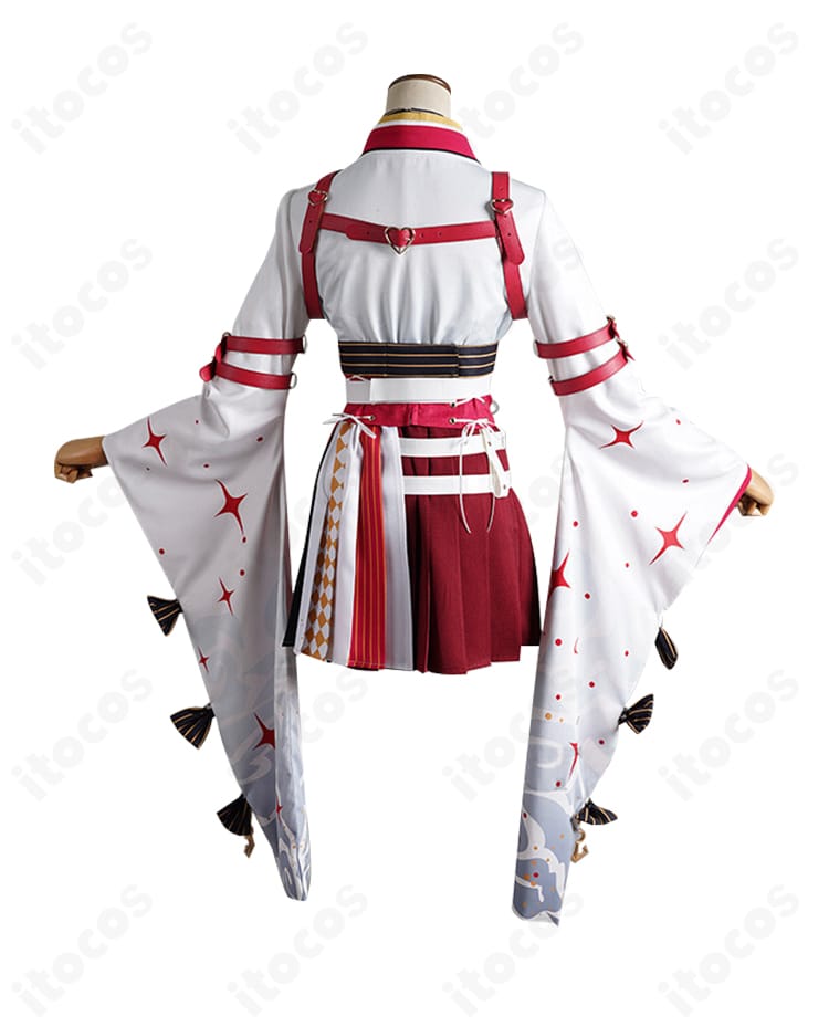 宝鐘マリン新衣装コスプレの背面デザイン。背中の切り替えや装飾、スカートの落ち感まで忠実に再現した写真