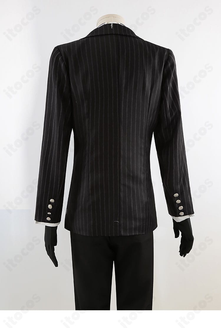 ツイステ トレイ・クローバー ハロウィン2024 外套背面ディテール。高品質な縫製と生地感