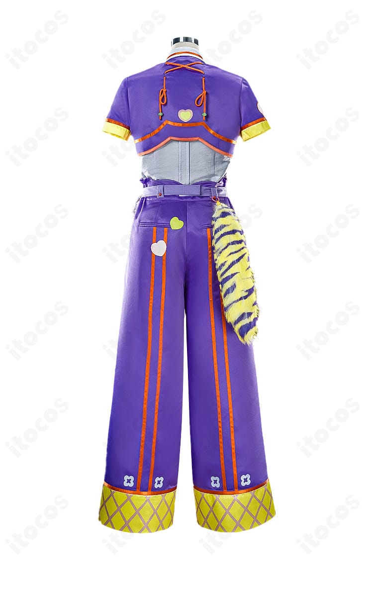 あんさんぶるスターズ！！ 全能ACE コスプレ衣装の背面デザイン。裾と背面装飾の再現度