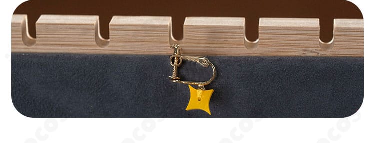 あんさんぶるスターズ！！ 全能ACE 耳飾りディテール。光沢と形状が分かる写真