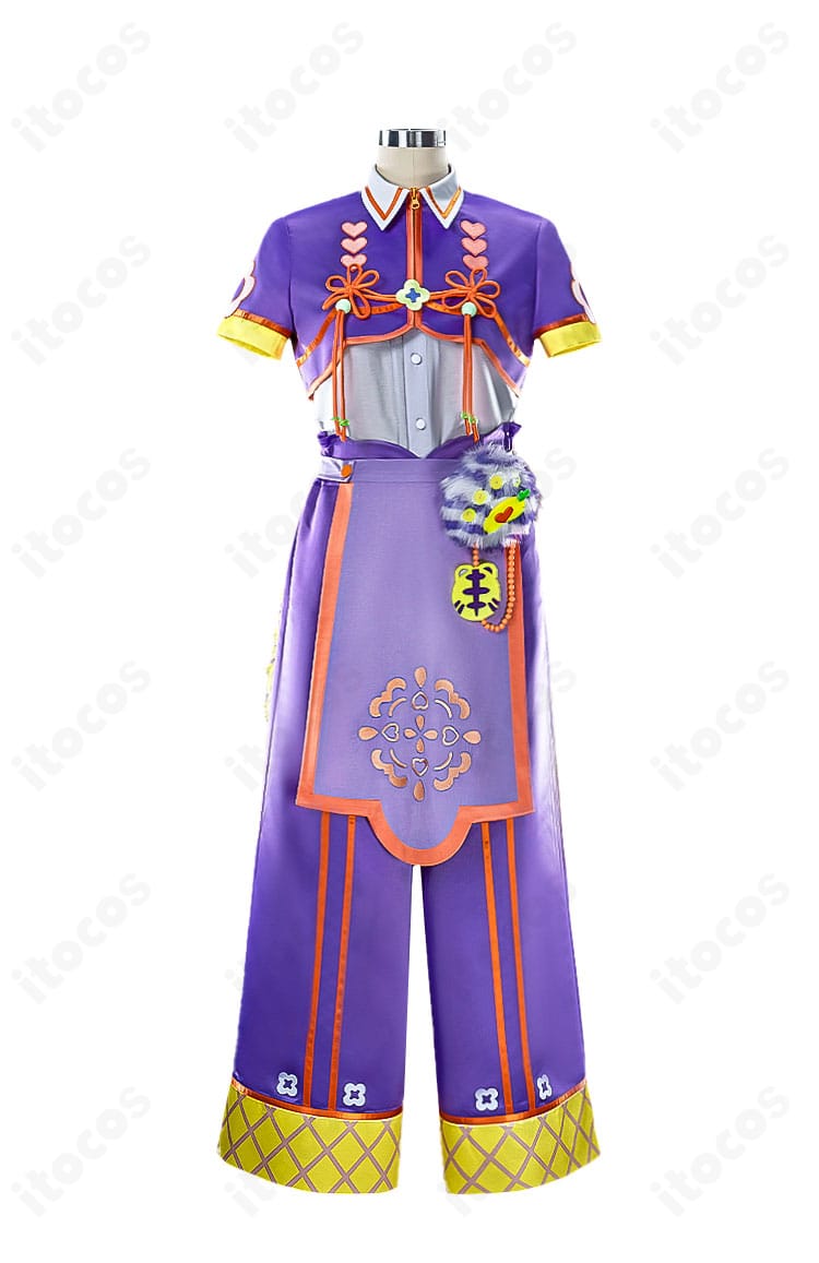 あんスタ 全能ACE コスプレ衣装の正面ディテール。コートと装飾の発色と質感が分かる写真