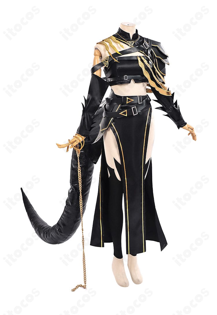 無期迷途 シニックス コスプレ衣装の右側アングル。肩鎧や腰飾りの立体感とラインを確認できる側面ビュー