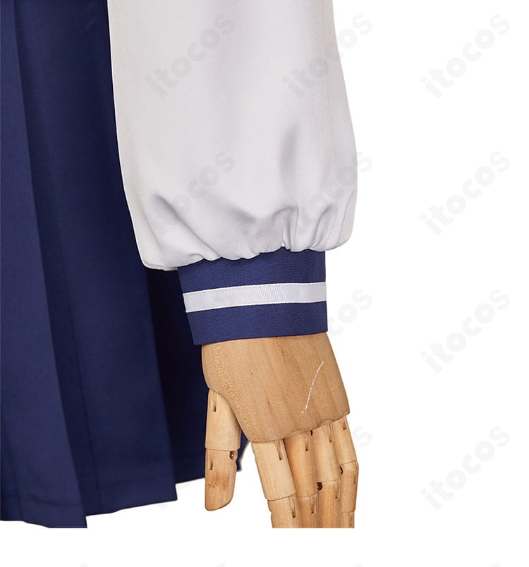 袖口とステッチの仕立てを示すディテールカット