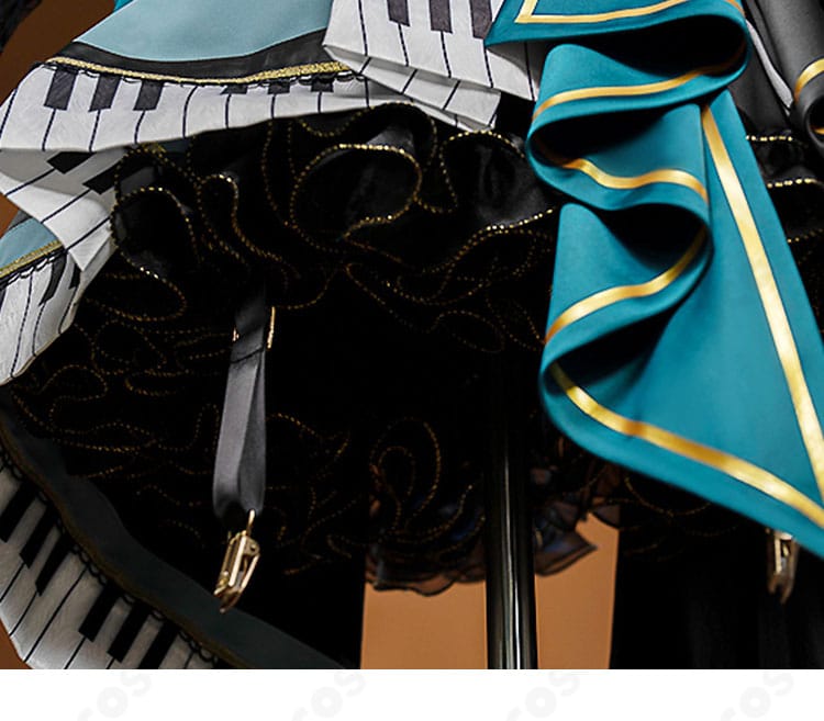 プロセカ 日野森雫 コスプレ衣装 スカートのレース装飾ディテール。エレガントな質感