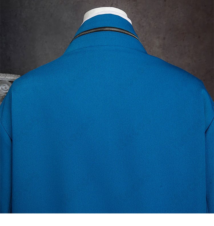 ユニカ コスプレ衣装 外套背面の肩装飾ディテール。ヨーク部分の造形を強調。