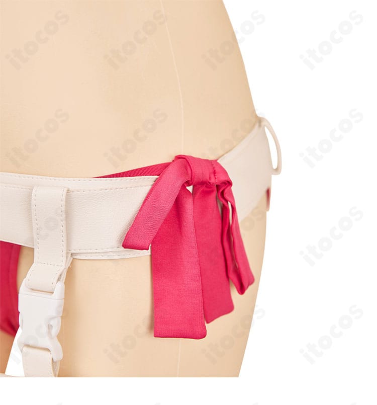 ストリートファイター6 キャミィ水着コスプレ 紐装飾のクローズアップ。デザイン性と可動のバランス