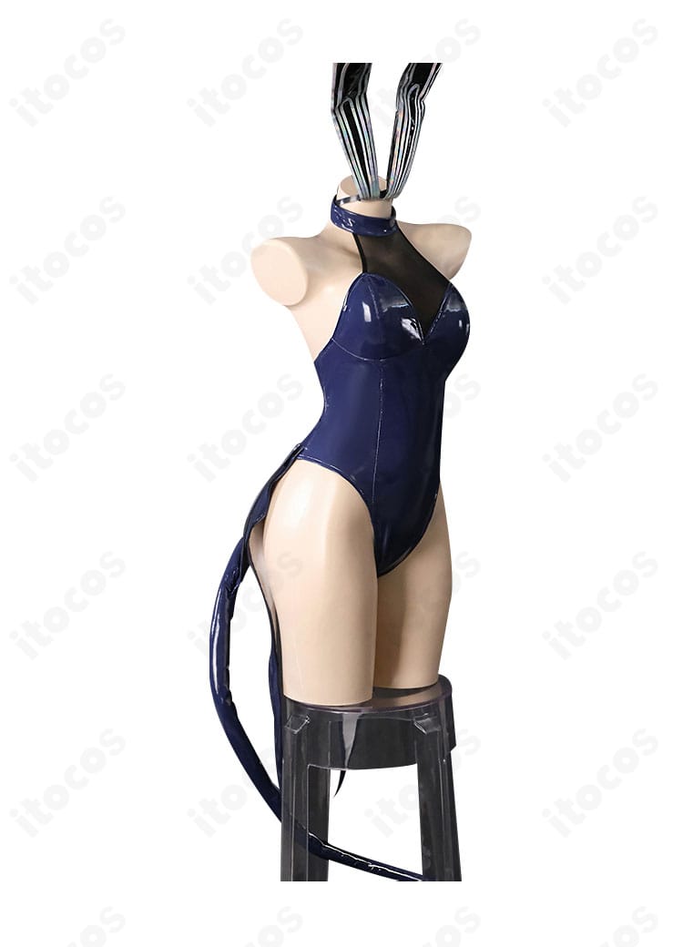 ニュージャージー バニー衣装の側面。ウエストからヒップへの立体的なラインとフィット感を捉えたカット。