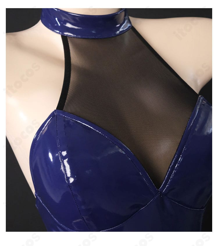 襟元の装飾ディテール。光沢感のある生地と上品なボタン・縫製仕上げをクローズアップ。