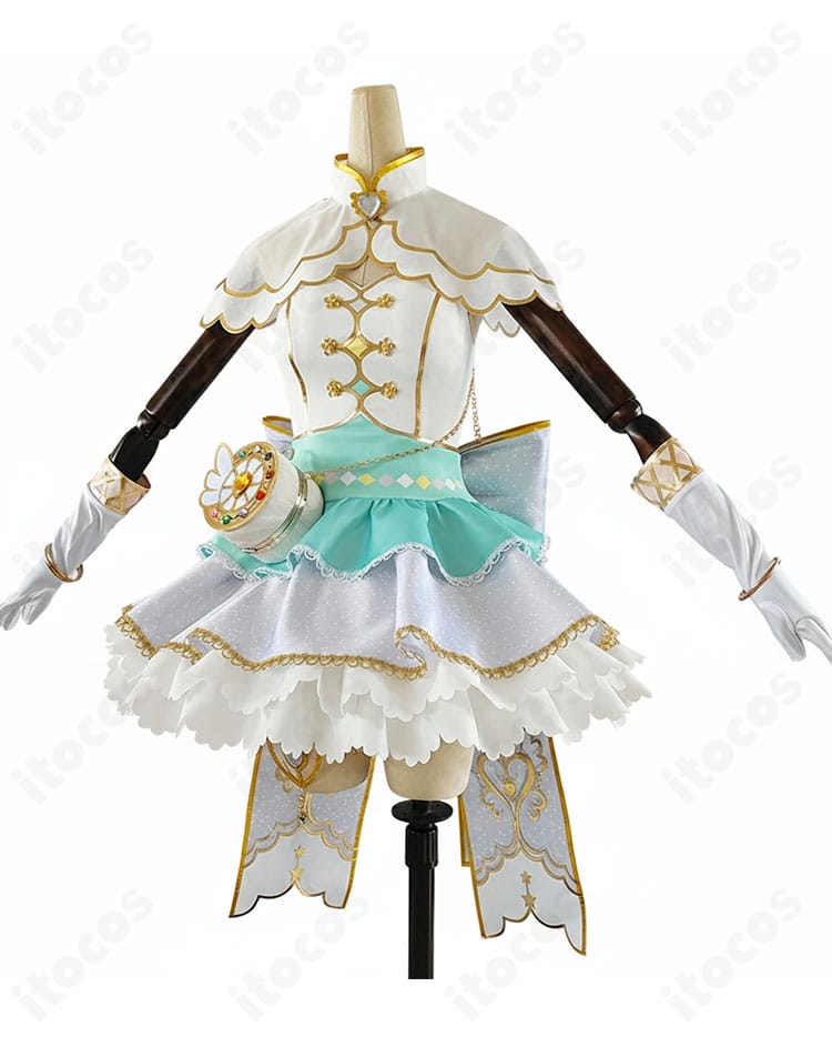 ラブライブ！スクフェス 南ことり コスプレ衣装の側面アングル。ウエストラインとスカートの広がりを確認できる画像