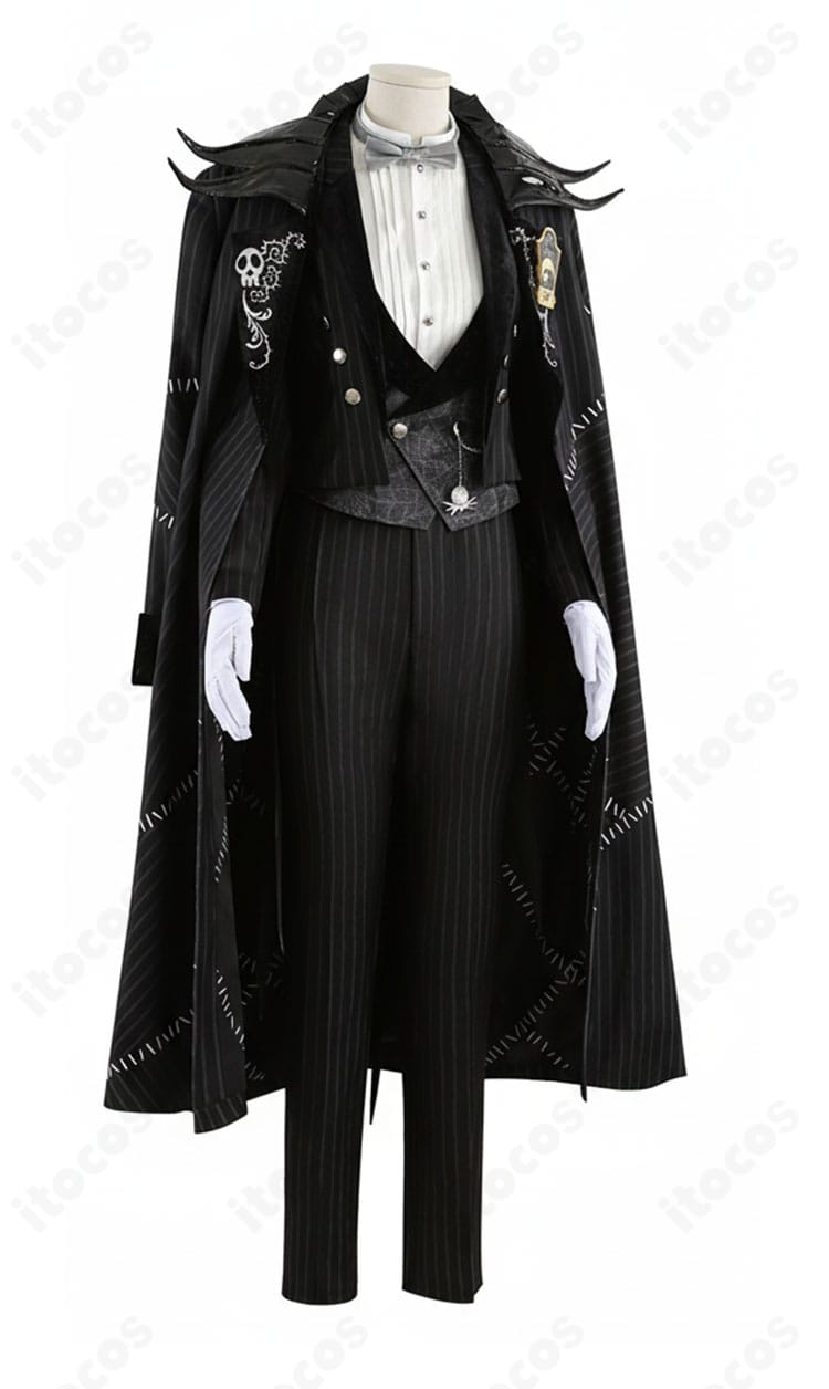 右側面ディテール｜レオナ・キングスカラー ナイトメアースーツの横からのラインとマント位置