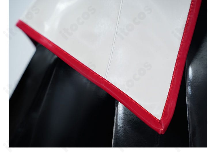 雑音ミク コスプレ衣装 裾装飾のアップ。裾の縫製とライン取り、動いた際のドレープ感を強調した写真。