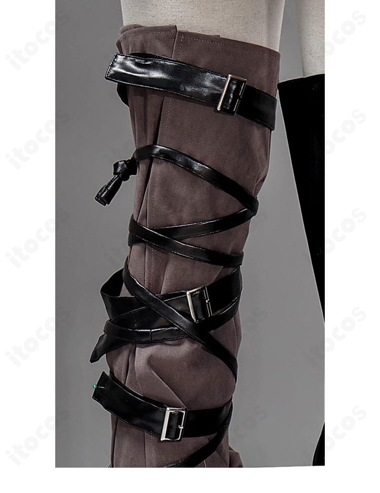 ガールズバンドクライ 河原木桃香 コスプレ衣装の脚部ベルト系ディテール。スタイリッシュなアクセントを再現