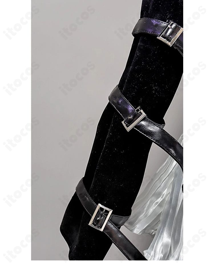 ガールズバンドクライ 河原木桃香 コスプレ衣装の袖口装飾ディテール。繊細なトリムとライン取り