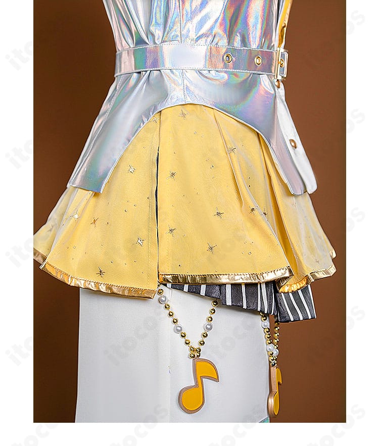 プロセカ鏡音レン衣装の腰サイド装飾。チェーンとタブの位置関係がわかる写真