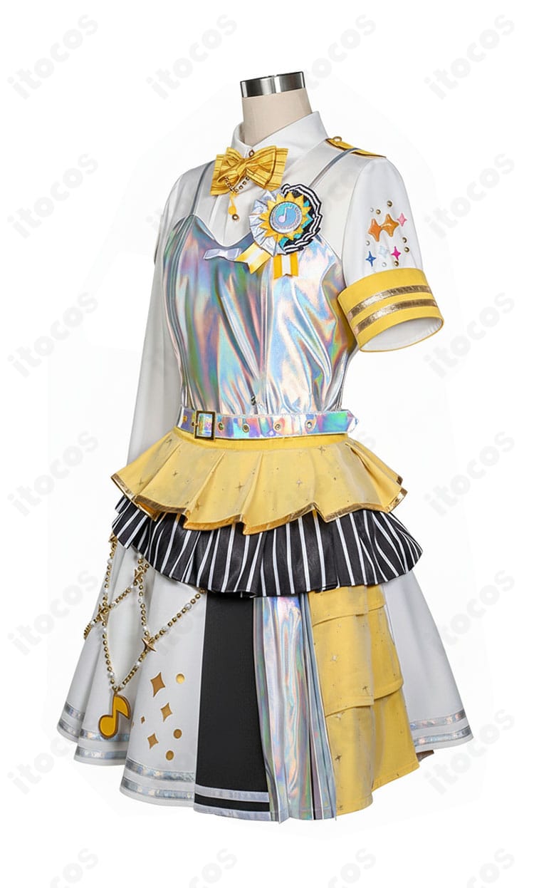 鏡音リン 感謝祭衣装の左側面図（飾りチェーンとコートライン）