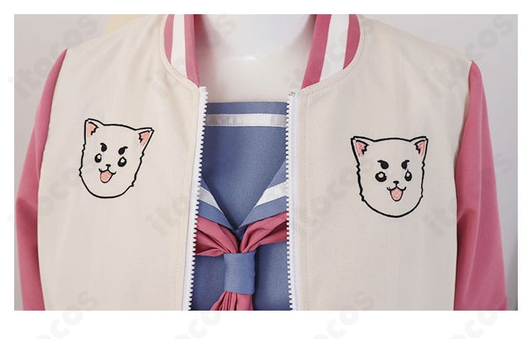 アウター前立ての装飾アップ。ボタンとライン装飾がスタジャン風の特徴を際立たせます。