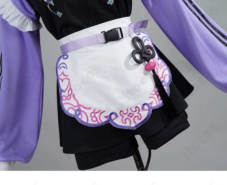 エプロン装飾の近接写真。形状と端処理、留め具の仕様を確認できる