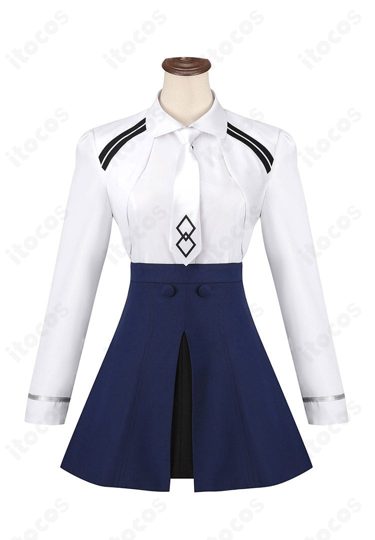 FGO マシュ 新衣装コスプレの正面全景。高発色のコートとバランス良いスカート丈が写真映え。