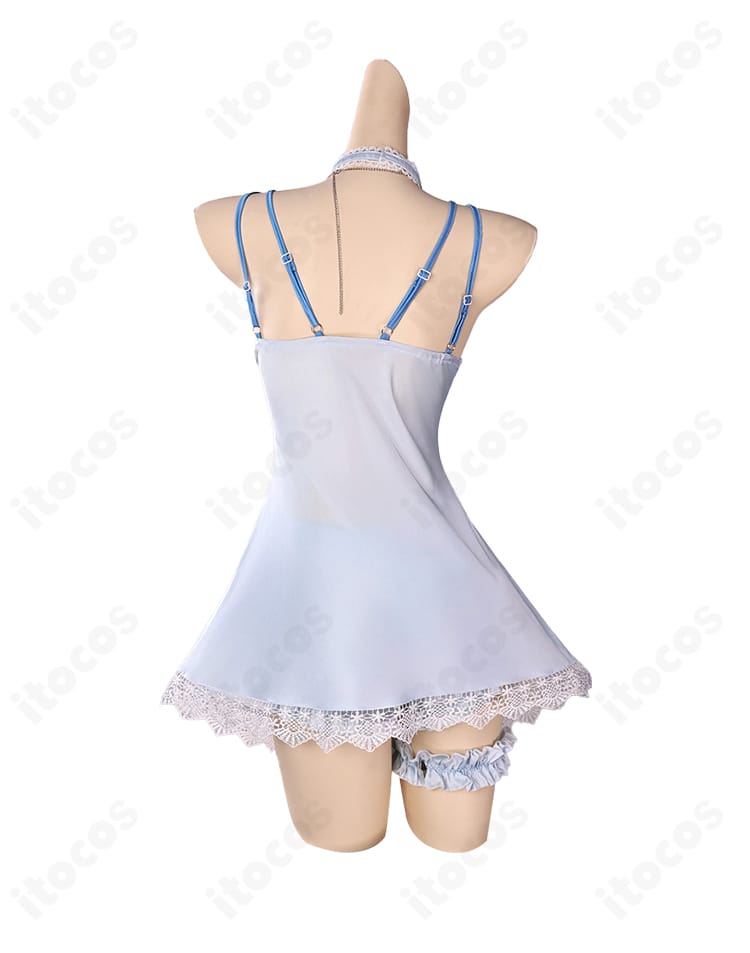 白銀ノエル 新衣装 背面装飾のアップ。ベルトや模様の質感・取り付け位置が分かる詳細。