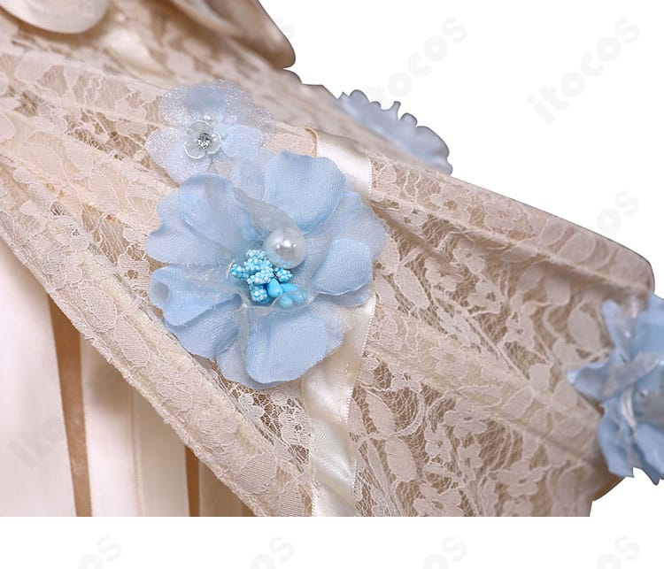 ウェンズデー コスプレ ドレスのスカート装飾細部。裾のラインと柄配置を詳細に表示。