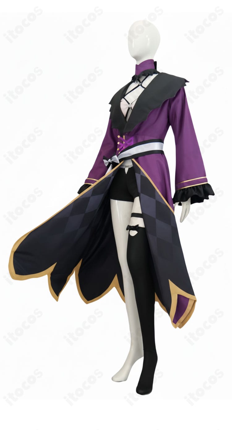 谷風天音 魔族Ver. コスプレ衣装の側面ショット。コートのシルエットとショートパンツのレイヤー感を強調。