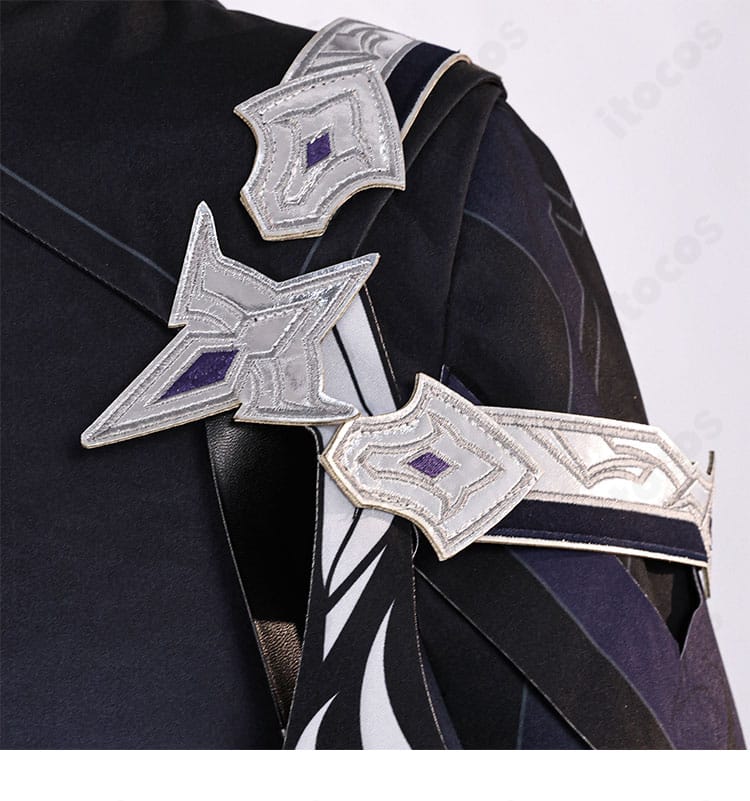 原神 フリンズ コスプレ衣装 肩から背面にかけての装飾細部。立体感ある意匠が特徴