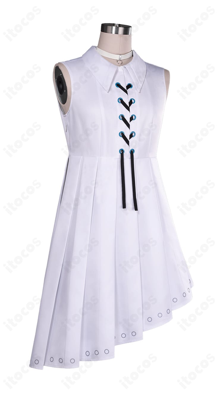 ワンピース内搭スカートのレースとフリルのクローズアップ。多段フリルの重なりと縫製の細かさが分かる画像。