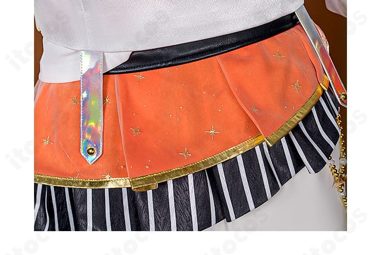 プロジェクトセカイ 東雲彰人 コスプレ衣装 裾装飾のディテール。繊細なステッチと美しいライン