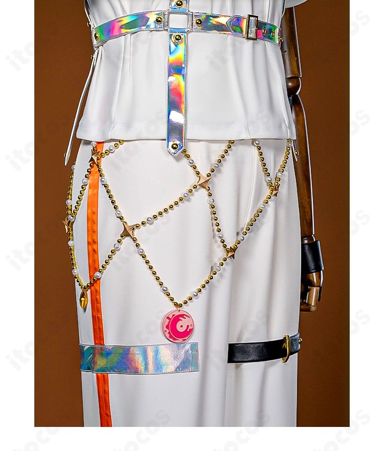 プロセカ 東雲彰人 コスプレ衣装 パンツ装飾のディテール。アクティブでおしゃれな印象