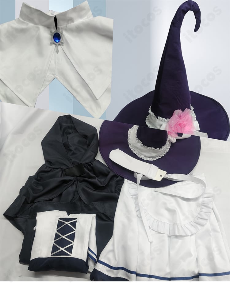 セット内容一式の展示。帽子・マント・つけ襟・トップス・スカートの豪華フルセット。