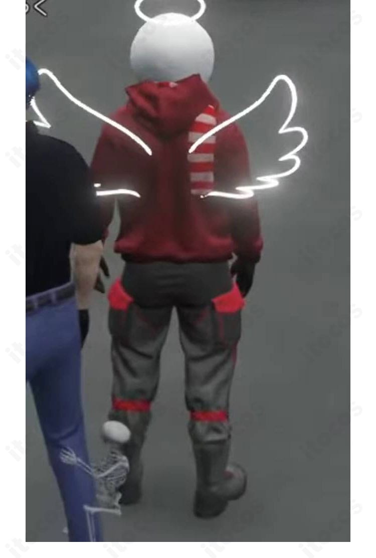 ギャングXVI コスプレ衣装 背面。フード周りと裾の縫製・シルエットが分かるバックスタイル