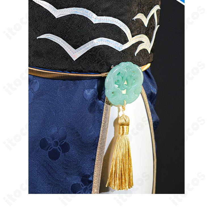 アズールレーン 華甲 コスプレ衣装の腰部玉佩装飾。中華風の玉飾りがアクセント。