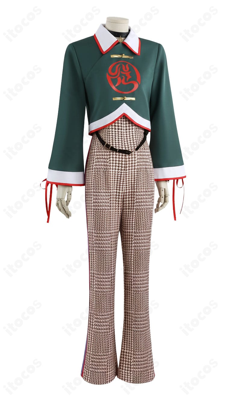 本橋依央利 コスプレ衣装の右側面。腰飾りの位置やサイドラインの落ち感、縫製の丁寧さを示す画像。