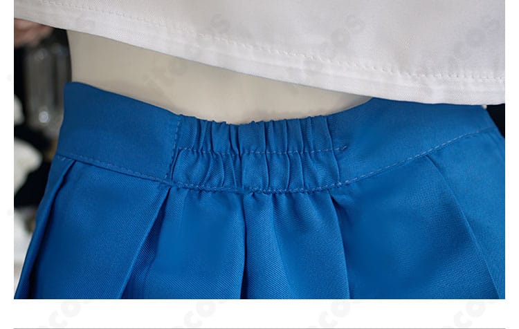 らき☆すた 泉こなた 夏服コスのスカート装飾。均一なプリーツラインと広がりの美しさが分かるカット。