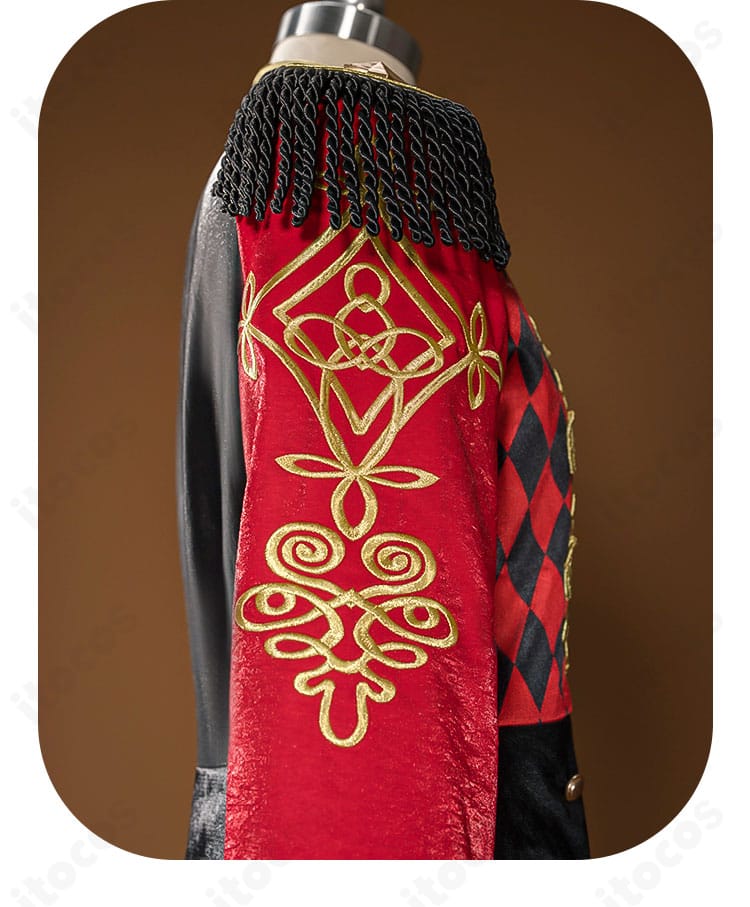 ツイステ ケイト・ダイヤモンド衣装の右袖・肩の流蘇ディテール。ハロウィンらしい豪華な装飾。