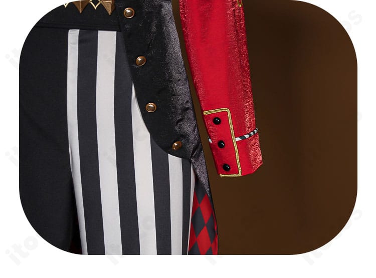 ケイト・ダイヤモンド衣装の袖口ディテール。丁寧な縫製と装着時の快適性が伝わるカフス。