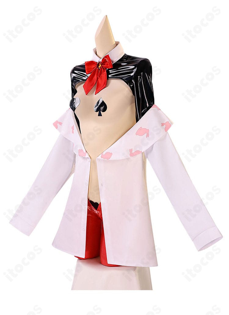 ルージュ 逆バニー衣装の側面アングル。パンツとコートのラインがポージングに映える構成。