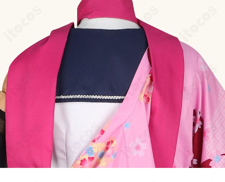 イズナ コスプレ 背面装飾ディテール｜背中ストラップと装飾パーツの高再現