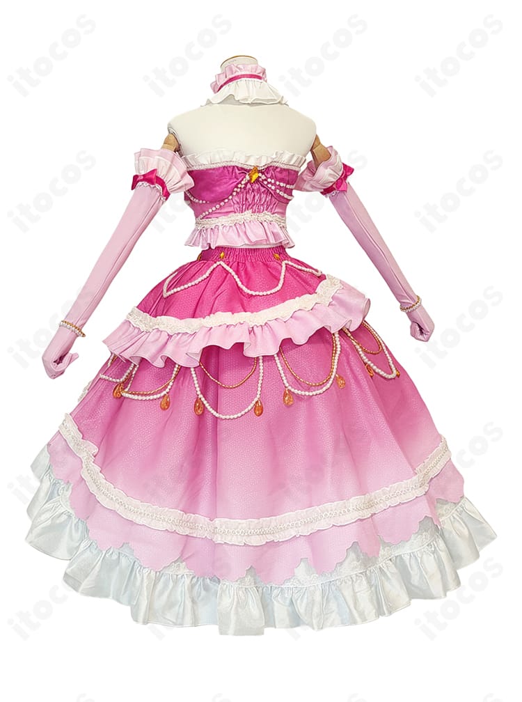 アイカツスターズ！ 白鳥ひめ ドリーミングプリンセスコーデの背面。大きな腰リボンと上品な背面ラインが魅力のデザイン。